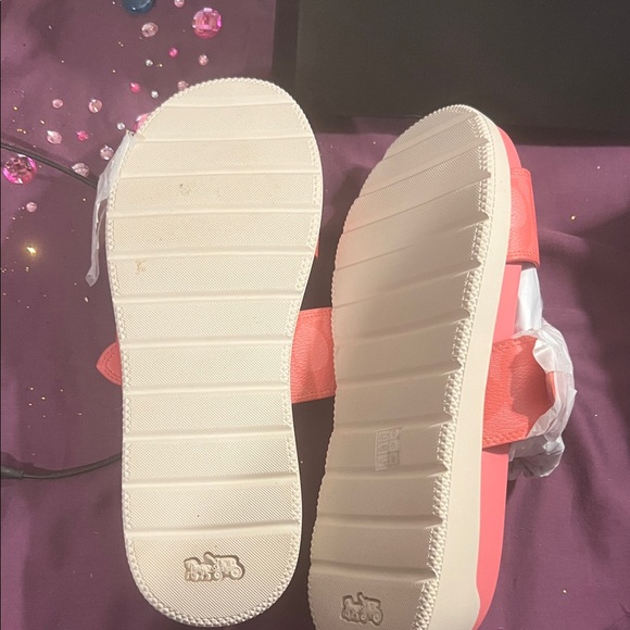 Coach Women's Pink Slide Sandals - Picture 6 of 10